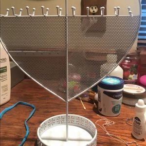 Heart shaped jewelry holder